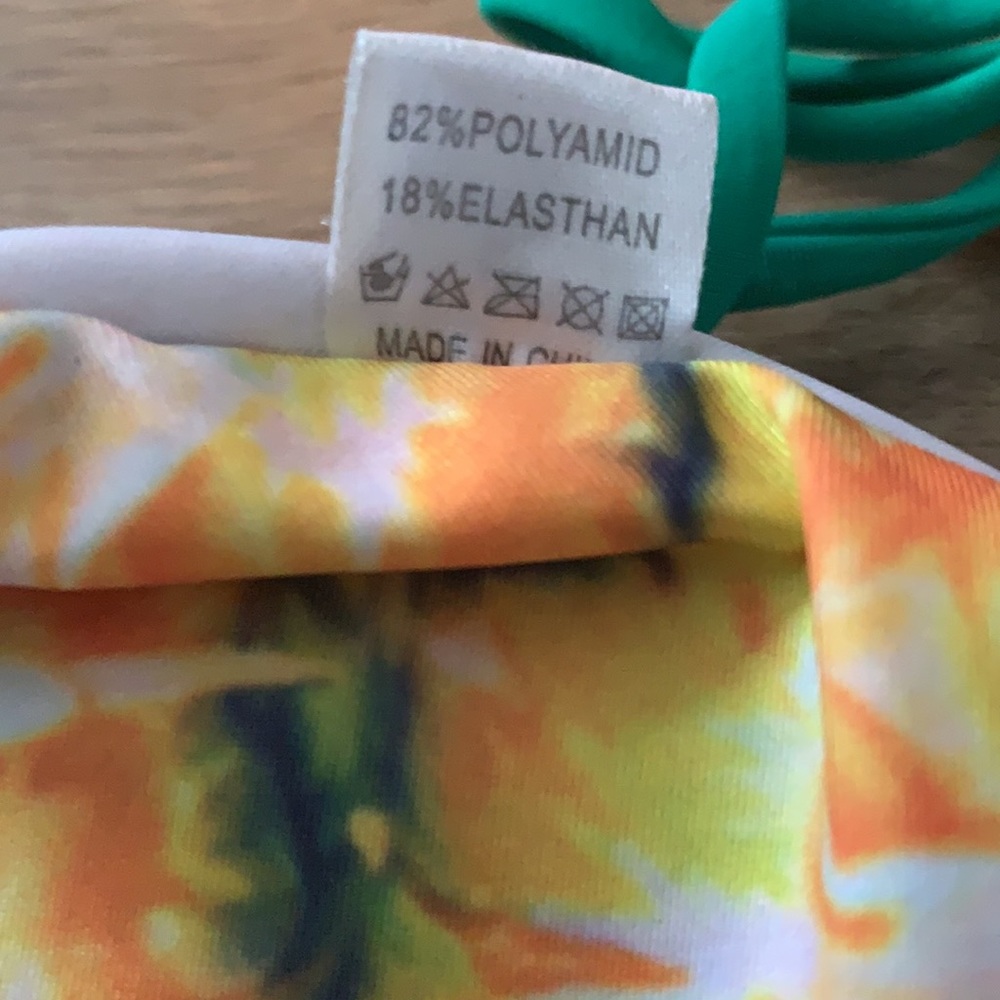 Reversible bikini🍍🍊 - Picture 4 of 7